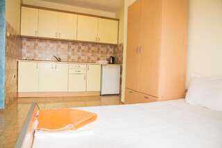 Апарт-отели Elite Apartments Солнечный Берег Номер-студио с балконом-4